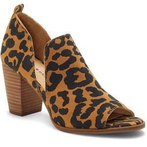 Lucky Brand Junai Leather Peep toe Bootie